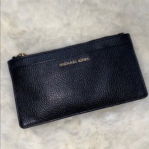 Michael Kors - wristlet (8 card holder)